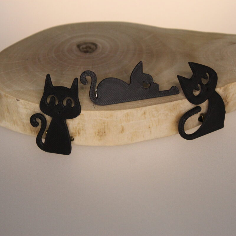 Colecția "Miau" – Accesoriu Pisică Printat 3D (Broșă, Magnet sau Breloc)