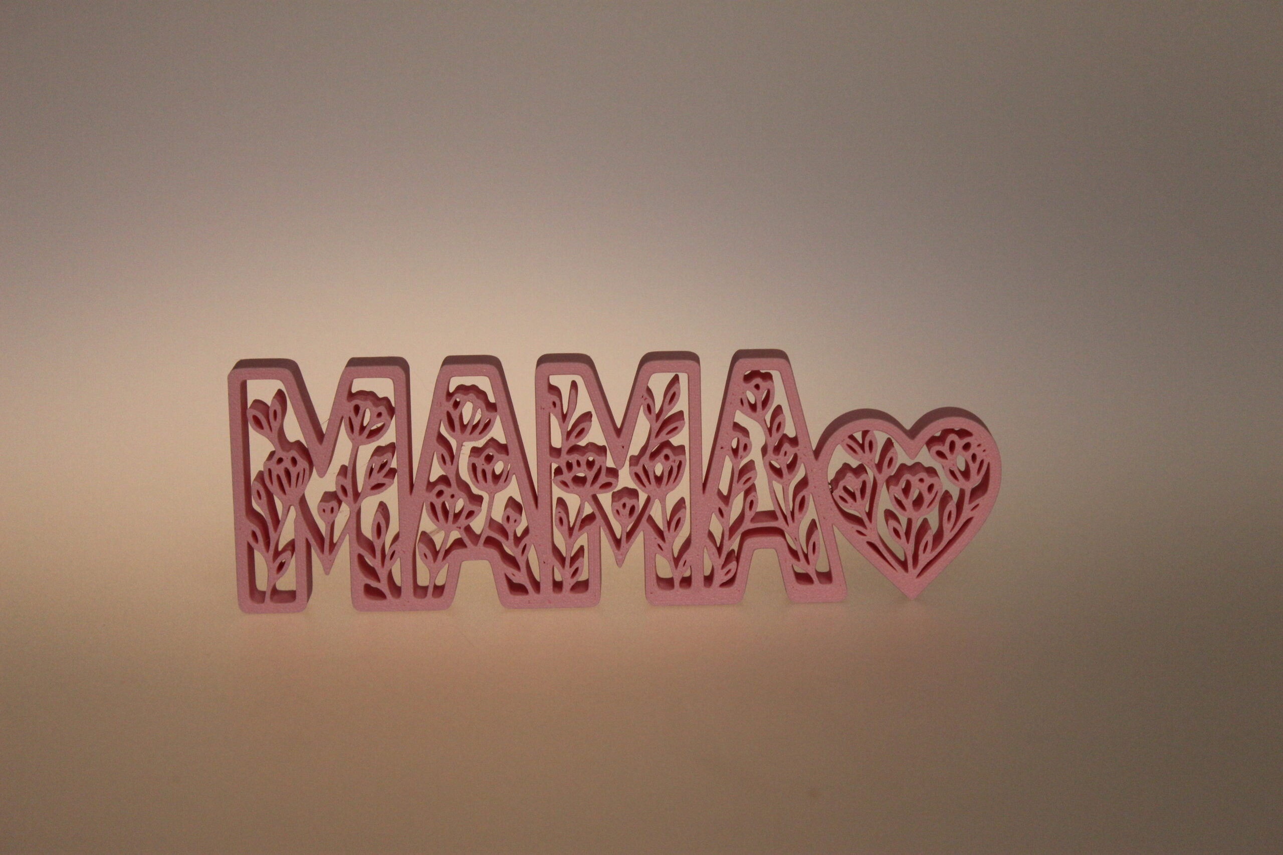 Decor „MAMA” – Simbolul Recunoștinței Printat 3D - imagine 2